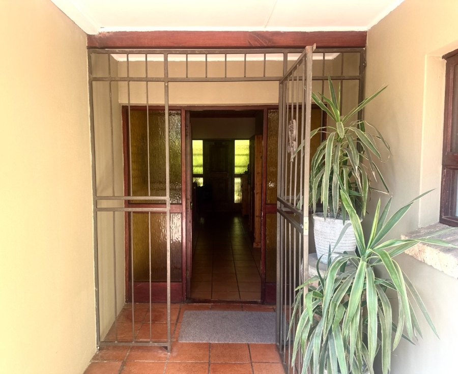 4 Bedroom Property for Sale in Bergsig Western Cape